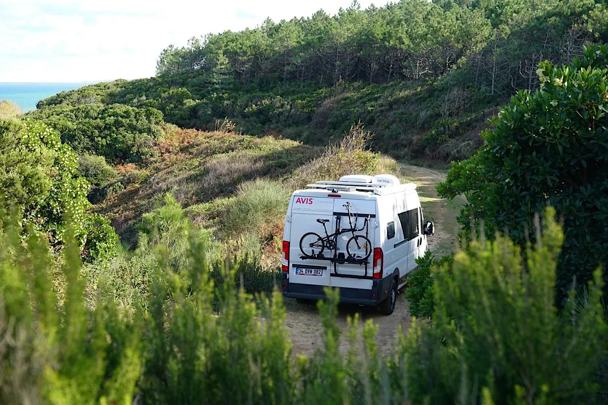 Die 10 schönsten Seen in Bayern für Camping, Wandern und Erfrischung – Mit MioCamper unterwegs in Bayerns Naturparadies! | Wohnmobile mieten in Berlin bei MioCamper.de