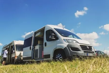 Camper Luna | Wohnmobile mieten in Berlin bei MioCamper.de