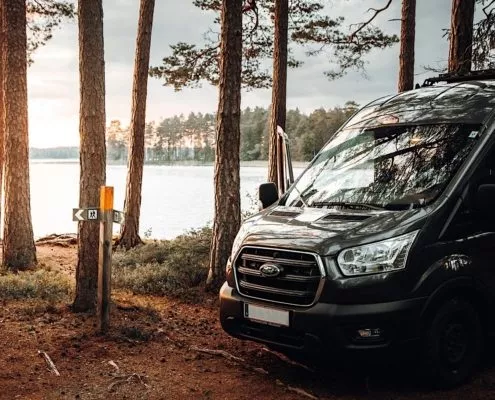 Herbstcamping mit Kindern: Ausrüstung, Tipps & echte Erfahrungen | Wohnmobile mieten in Berlin bei MioCamper.de Herbstcamping mit Kindern: Ausrüstung, Tipps & echte Erfahrungen | Wohnmobile mieten in Berlin bei MioCamper.de