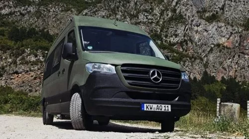 Camping mit Hund: Freiheit auf vier Pfoten – und vier Rädern! Jetzt Camper mieten! | Wohnmobile mieten in Berlin bei MioCamper.de