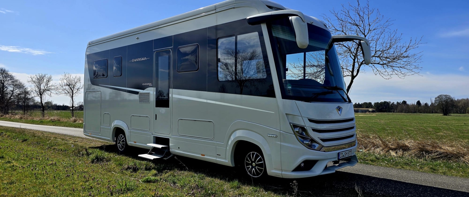 Queen Elizabeth – Concorde Charisma 860 LI mieten bei MioCamper | Wohnmobile mieten in Berlin bei MioCamper.de