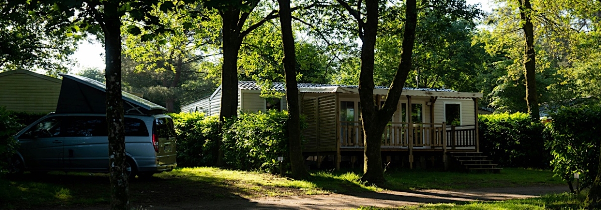 Campingplatz oder Stellplatz? Warum diese Entscheidung deinen ganzen Urlaub verändern kann | Wohnmobile mieten in Berlin bei MioCamper.de