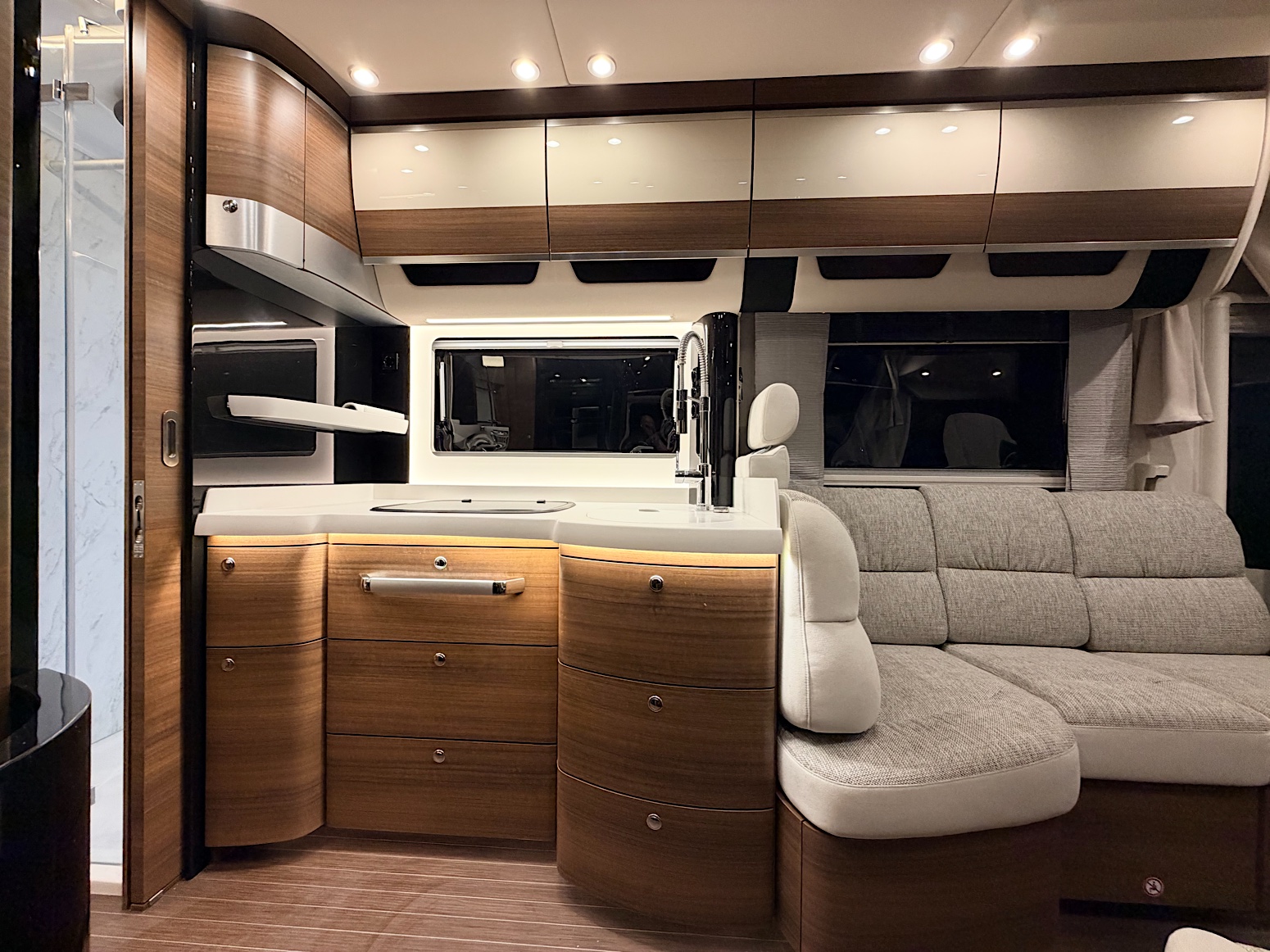 Erfahrungsbericht: Unsere Luxustage mit der Queen Elizabeth | Wohnmobile mieten in Berlin bei MioCamper.de