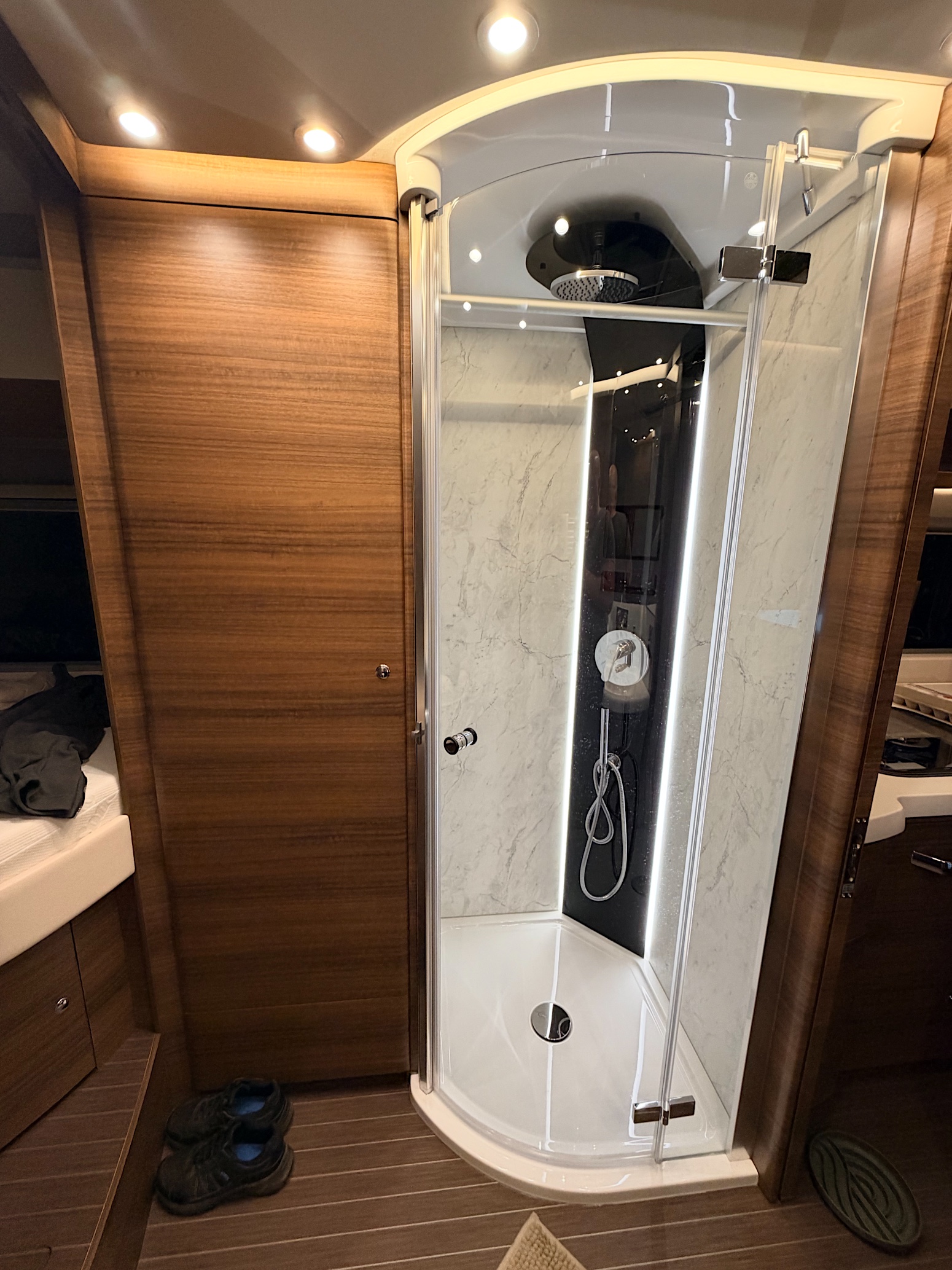 Erfahrungsbericht: Unsere Luxustage mit der Queen Elizabeth | Wohnmobile mieten in Berlin bei MioCamper.de