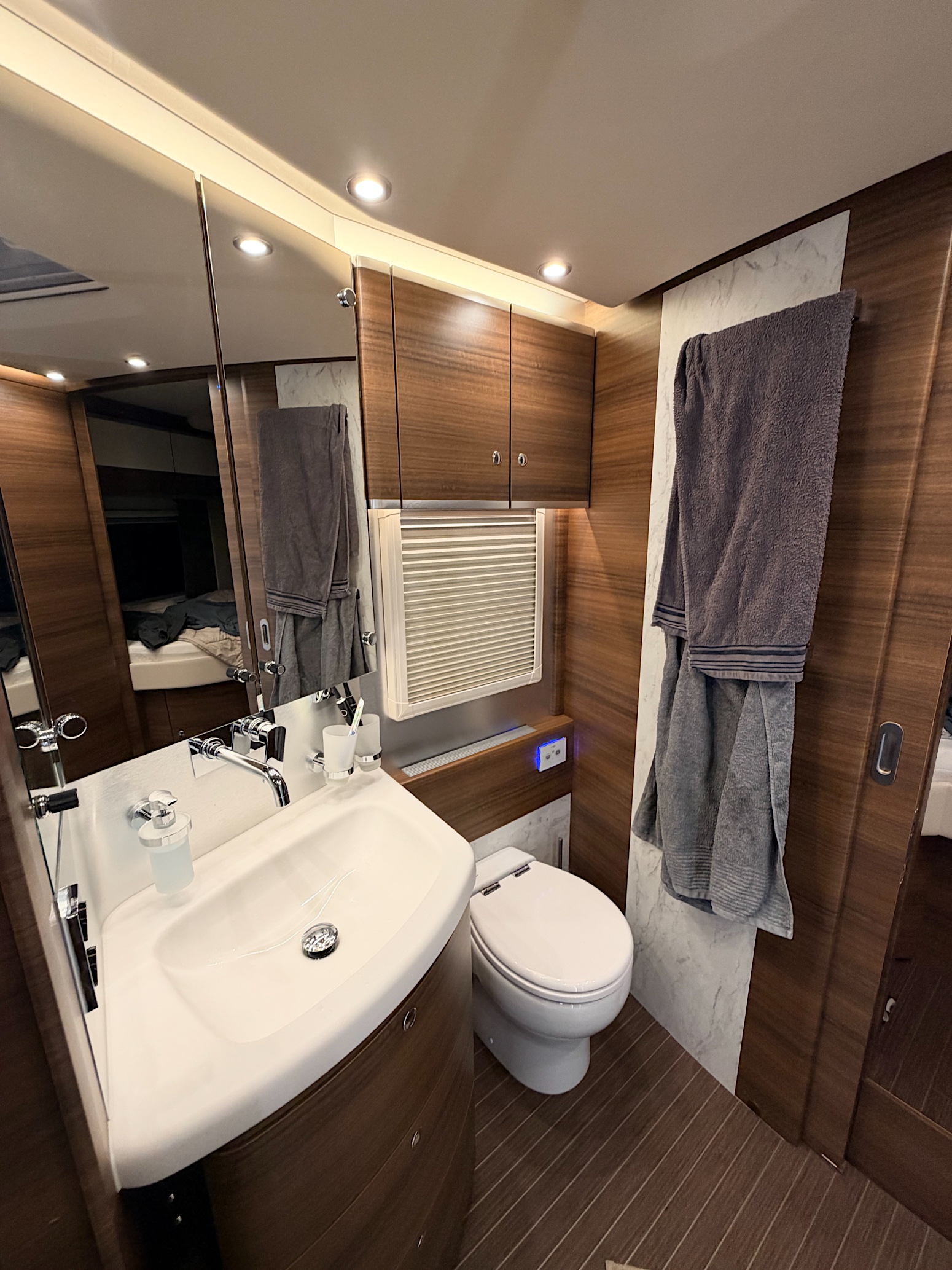 Erfahrungsbericht: Unsere Luxustage mit der Queen Elizabeth | Wohnmobile mieten in Berlin bei MioCamper.de