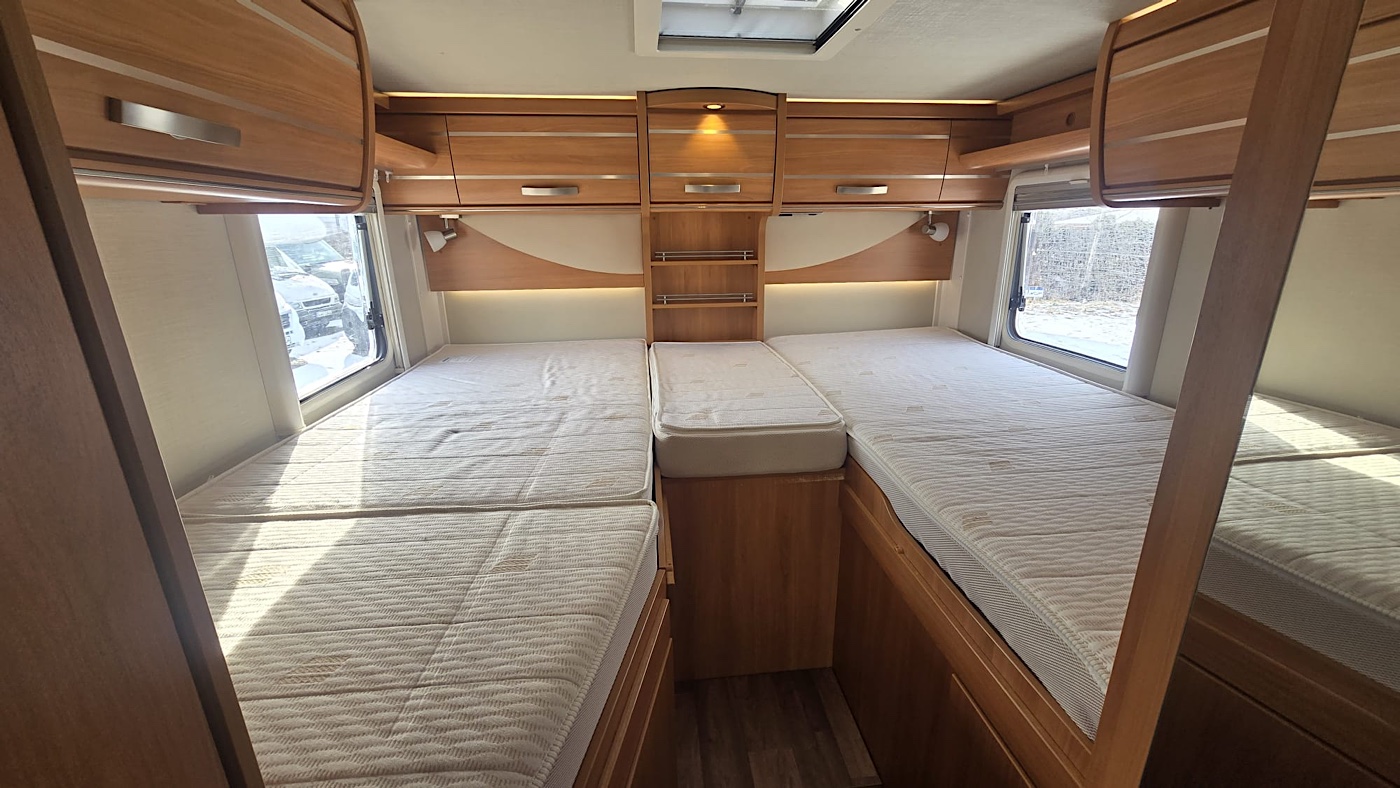 Neu bei MioCamper: Camper Elli – Unser 4x4 für alle, die weiter wollen als der Asphalt reicht | Wohnmobile mieten in Berlin bei MioCamper.de Neu bei MioCamper: Camper Elli – Unser 4x4 für alle, die weiter wollen als der Asphalt reicht | Wohnmobile mieten in Berlin bei MioCamper.de