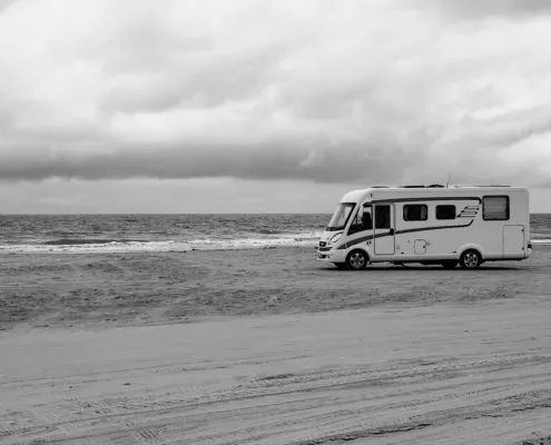 46 Tage Freiheit? 2026 clever frei nehmen: So holst du das Maximum aus deinen Brückentagen | Wohnmobile mieten in Berlin bei MioCamper.de 46 Tage Freiheit? 2026 clever frei nehmen: So holst du das Maximum aus deinen Brückentagen | Wohnmobile mieten in Berlin bei MioCamper.de