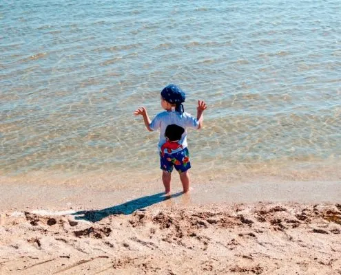 Camping mit Kindern am Meer: Tipps, Reiseziele und echte Familienerinnerungen | Wohnmobile mieten in Berlin bei MioCamper.de Camping mit Kindern am Meer: Tipps, Reiseziele und echte Familienerinnerungen | Wohnmobile mieten in Berlin bei MioCamper.de