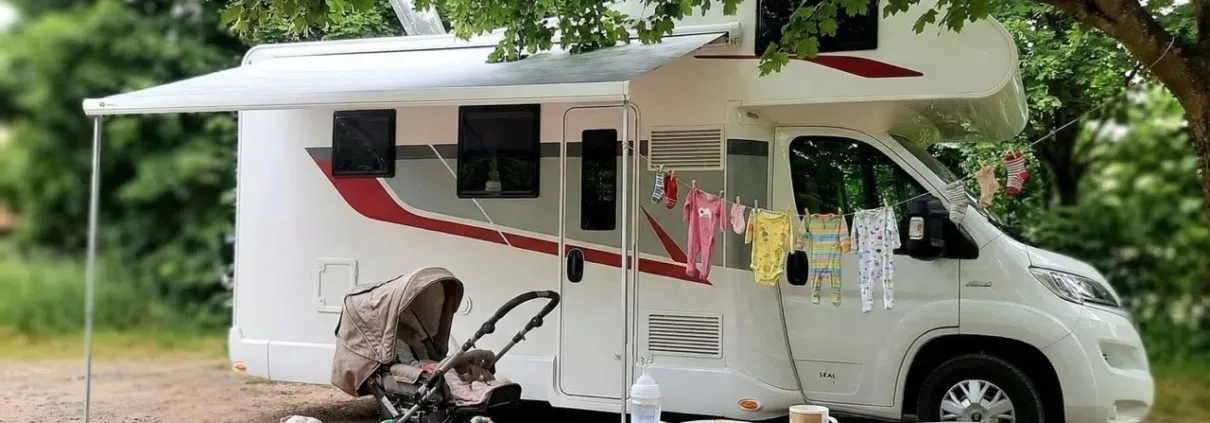 Teil 2: So wird die Elternzeit im Wohnmobil zum entspannten Familienabenteuer | Wohnmobile mieten in Berlin bei MioCamper.de Teil 2: So wird die Elternzeit im Wohnmobil zum entspannten Familienabenteuer | Wohnmobile mieten in Berlin bei MioCamper.de