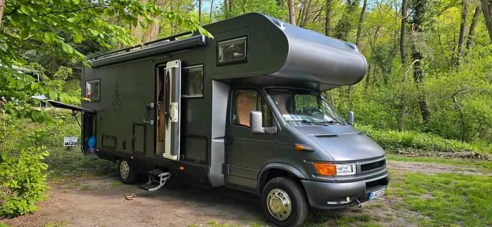 Iveco Daily 60C15 Carthago Weltreisemobil für 6 Personen